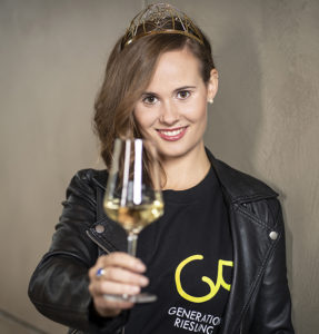 Weinprinzessin Eva Müller Portrait PRfoto
